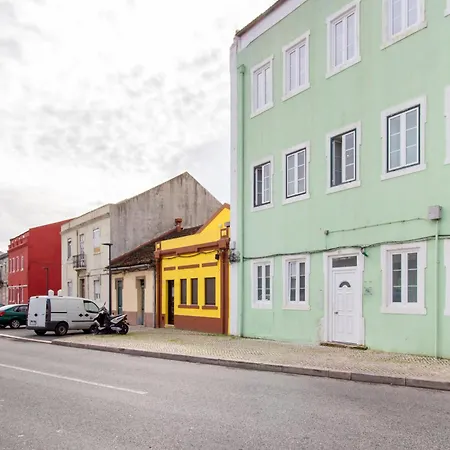 Serafina 1st Floor 2br With Swimingpool Lisboa
