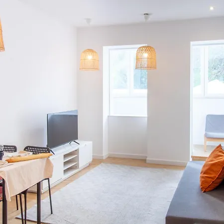 Serafina 1st Floor 2br With Swimingpool *