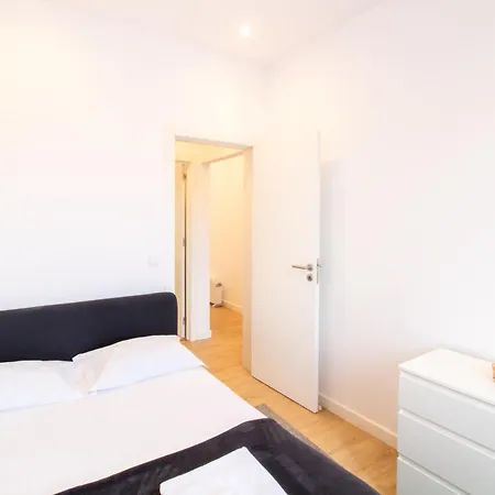 公寓 Serafina 1st Floor 2br With Swimingpool