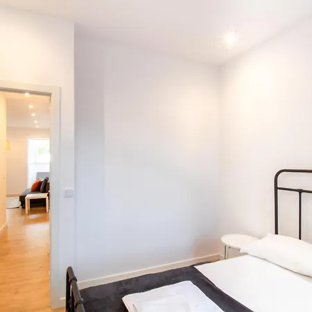 Serafina 1st Floor 2br With Swimingpool 公寓 Lisboa