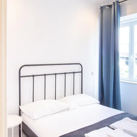 公寓 Serafina 1st Floor 2br With Swimingpool